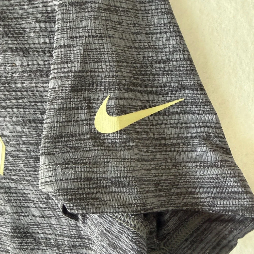Nike New Orleans Saints T-Shirt Women Small Charcoal Heather